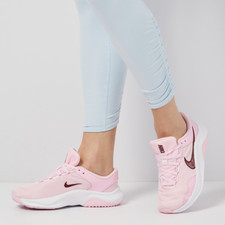 Nike Legend Essential 3 Next