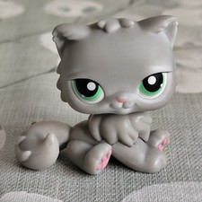LPS Littlest Pet Shop #82 Persian Cat Grey Pink Paws Green Dot Eyes Hasbro 2005