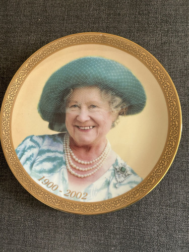 Commemorative plate royalty