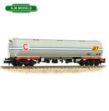 N Gauge Farish 373-563 BR 102T