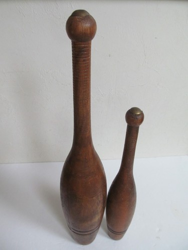 Indian wooden clubs - -, pair