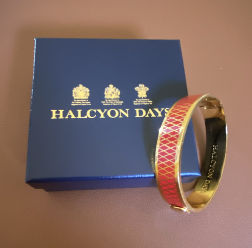 Halcyon days red - halcyon, gold