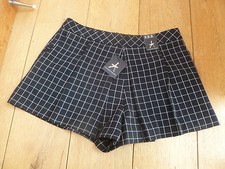 ATMOSPHERE PRIMARK BLACK WHITE