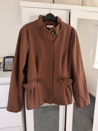 Bnwt butterfly matthew - bnwt,