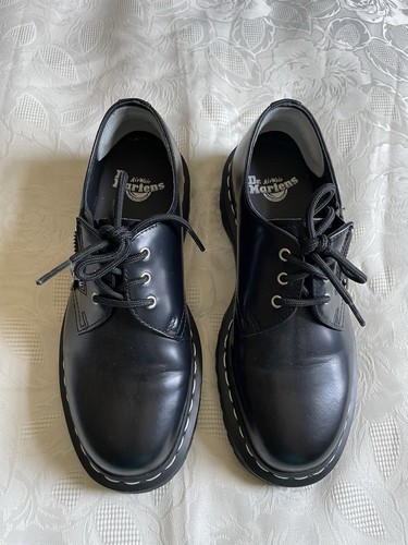 Martens women size 8 - dr.,