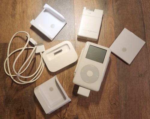 Apple ipod 4th gen - apple, 40gb