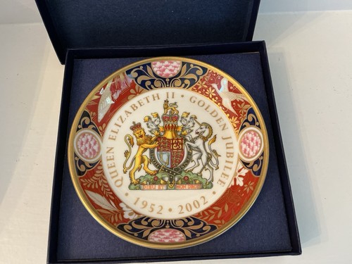 Royal worcester queen - worcester,