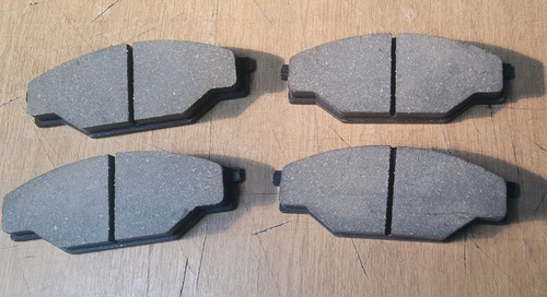 Brake pads set front - set,