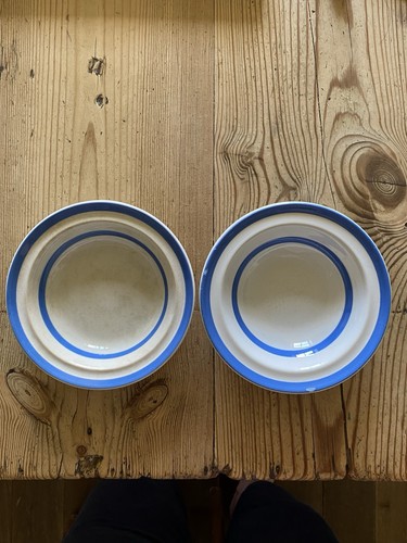 Pair green cornishware - g,