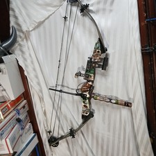 Hoyt  Excel Right Handed