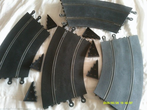 Scalextric banked curve set - 4,