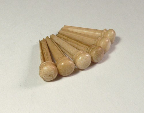 Aged bone bridge pin - aged, set