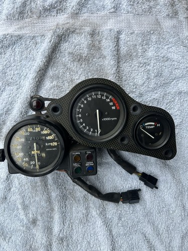 Honda cbr 400rr nc23 clocks - honda,