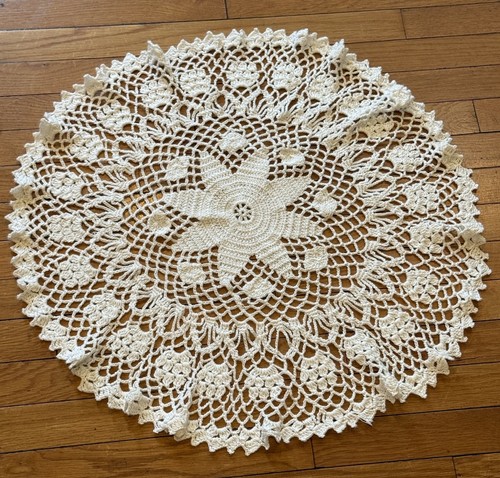 Vtg large handmade white - large,