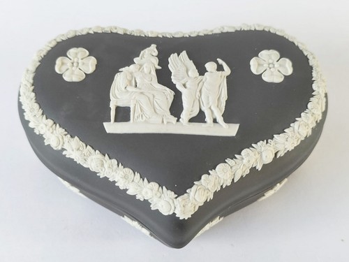 Wedgwood jasperware black - wedgwood,