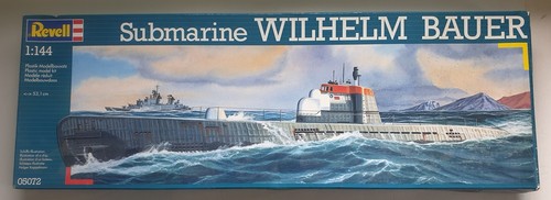 1995 revell 144 - (1797),