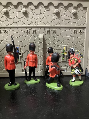 Britains herald royal guards - britains,