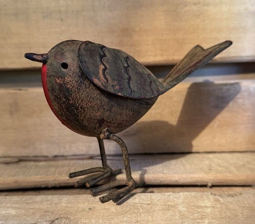 Metal robin bird figurine - metal,