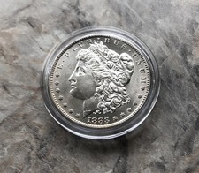 1883-O MORGAN SILVER DOLLAR IN
