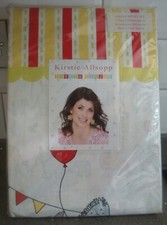 KIRSTIE ALLSOPP CIRCUS PARADE