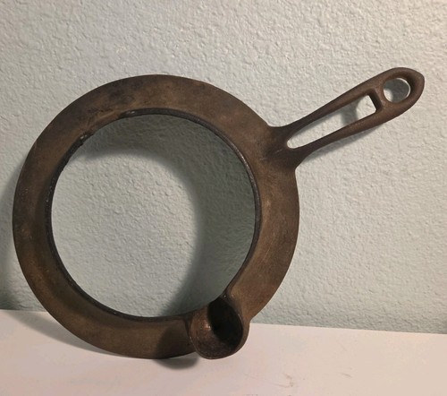 Vintage cast iron krum kake - vintage,