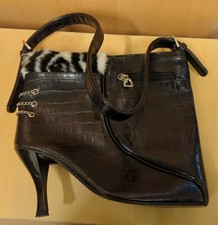 The Bulaggi Bag, Stiletto