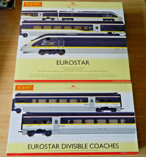 Hornby R3215 Class 373 Eurostar Train Pack  & R4580  Coach Pack in Latest Livery