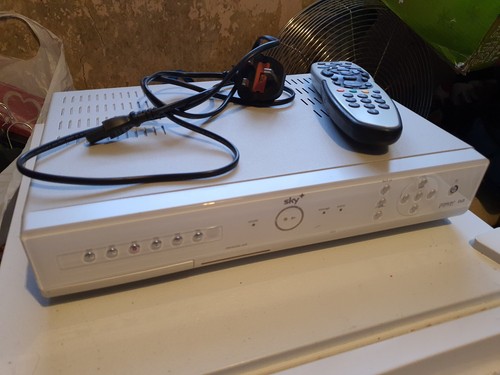 Sky box white tds470n - sky+,