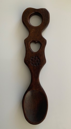 Vintage welsh hand - hand, carved