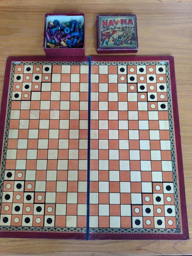 Vintage game halma - vintage, chad
