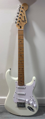Squier fender sonic - by,