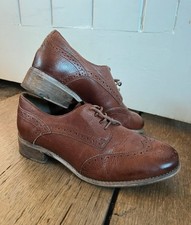 White Stuff, Brown leather