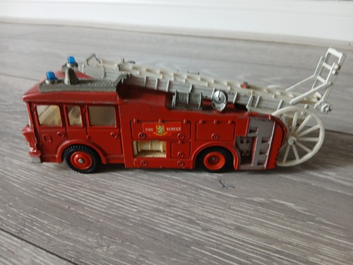 Dinky toys fire - e.r.f., tender