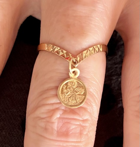 9ct yellow gold - gold, st