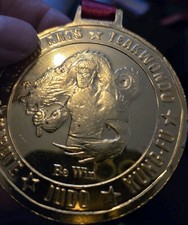 BRUCE LEE MEDAL GOLD DESIGN