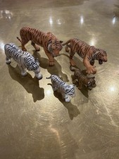 Tiger Figures Similar To schleich