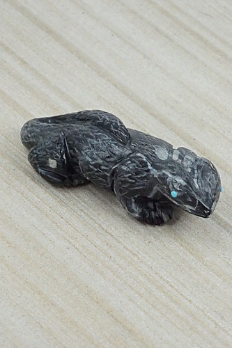 Lizard zuni fetish carving - lizard,