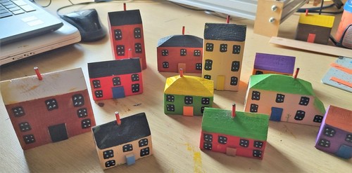 Ten little wooden houses hand - ten,