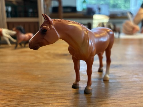 Breyer quarter horse - breyer,