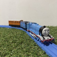 Plarail TOMY Trackmaster -