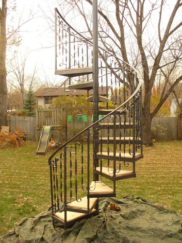 Spiral staircase with cedar - 60,