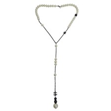 CHANEL Pearl Y shaped long