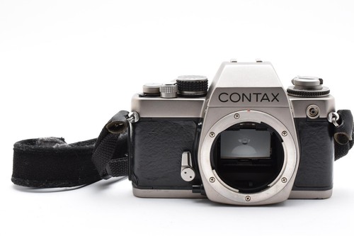 Near mint strap contax - w/strap, s2