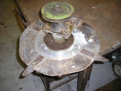 Hayter blade spindle - hayter,