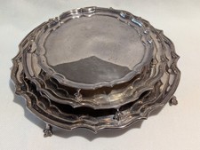 Set of 3 fluted platters