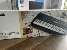 Yamaha PSR-E273 61 Key