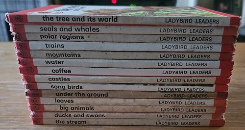 Books series 737 - books,