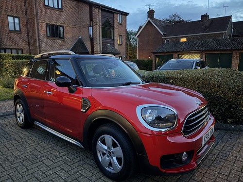 Mini countryman red petrol - mini,