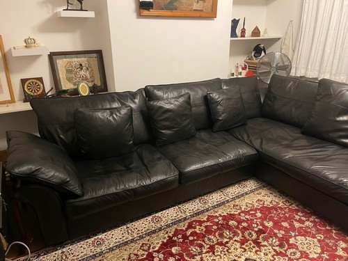 Luxury black leather corner