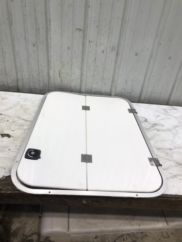 Maxum 2300 boat hatch - 2300, sr